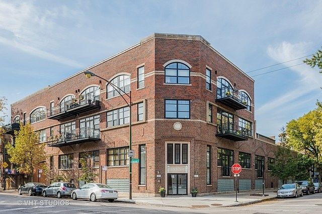 1st image of 1201 W Wrightwood Ave APT 17