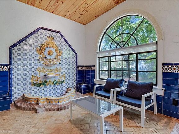 3rd image of 1624 Granada Blvd #1