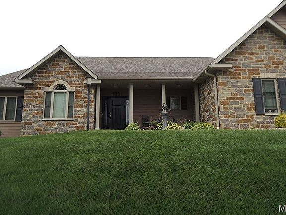 3rd image of 1021 Savannah Way