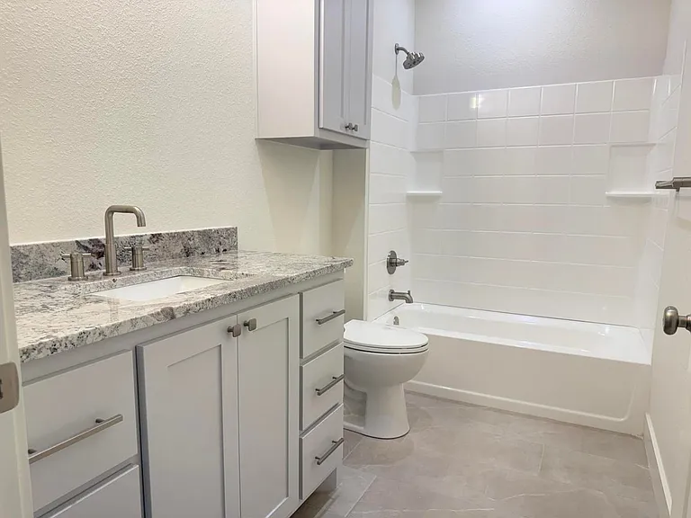 317 Cowboy Ln — Photo 13