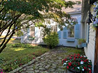 42 Main St, Brookline, NH 03033