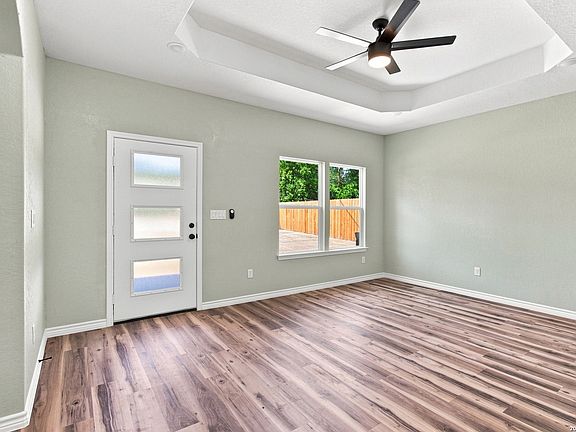 3rd image of 108 INEZ AVE