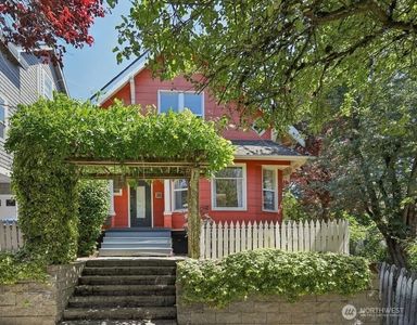208 15th Avenue, Seattle, WA, 98122