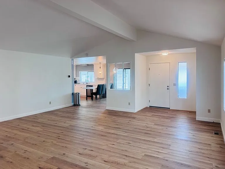 909 Richland Rd — Photo 11