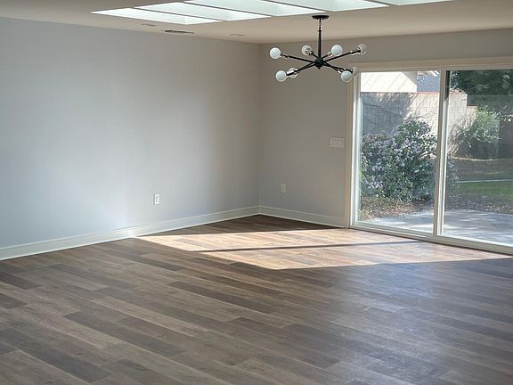 4th image of 886 Santa Clara Ave