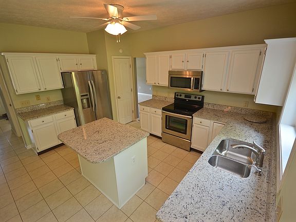 2nd image of 10361 Foxwood Dr W