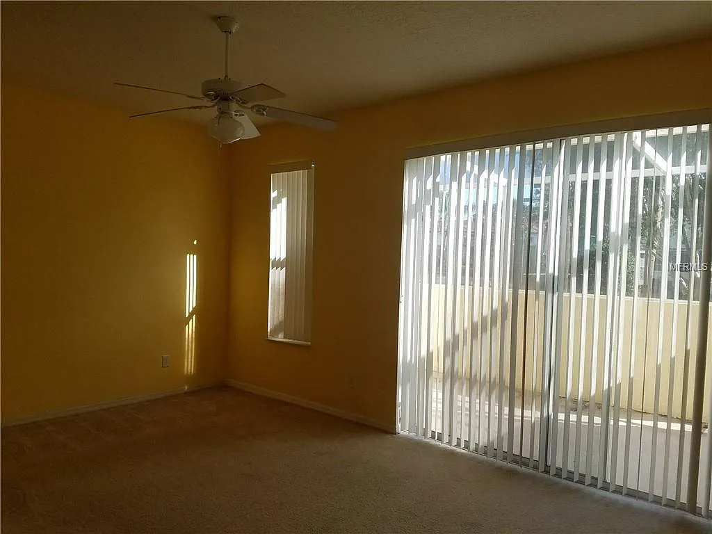3 bed, 2.5 bath, 1468 sqft, $2,000 — Photo 4
