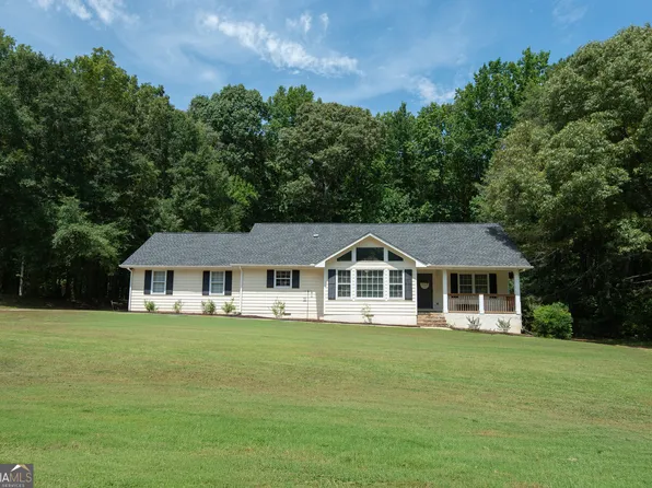 60 Carriage Gate Dr, Sharpsburg, GA 30277