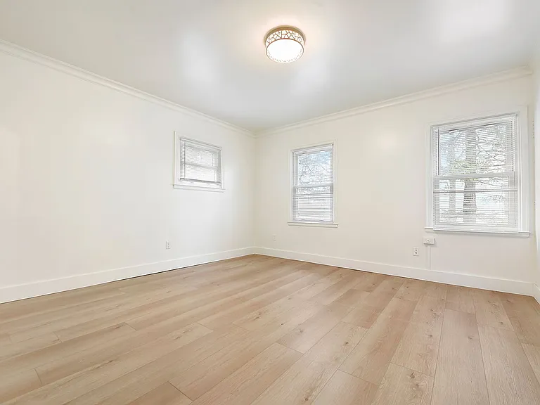 104 King Ave — Photo 14