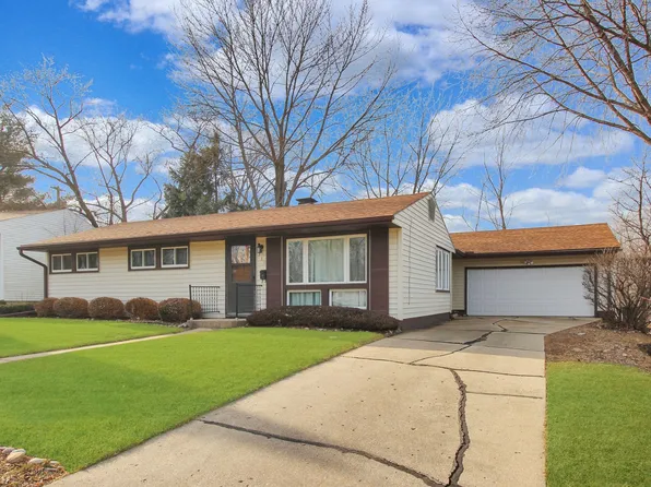 316 Stewart Dr, Freeport, IL 61032