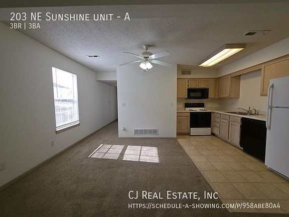 3rd image of 203 NE Sunshine St APT A