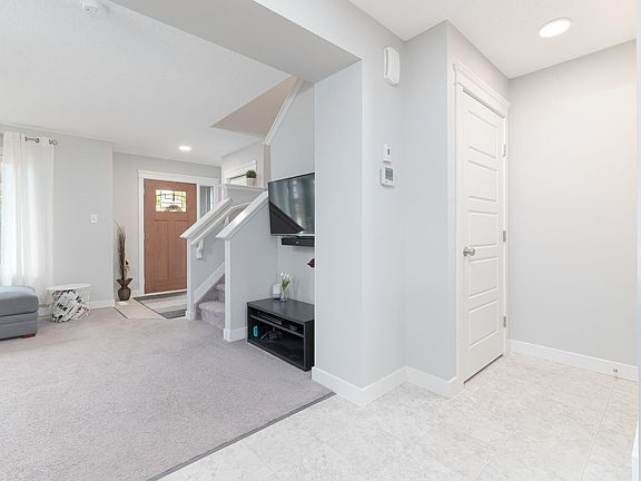 5th image of 54 Tonewood Blvd