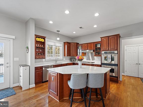 2nd image of 38822 Bettis Dr