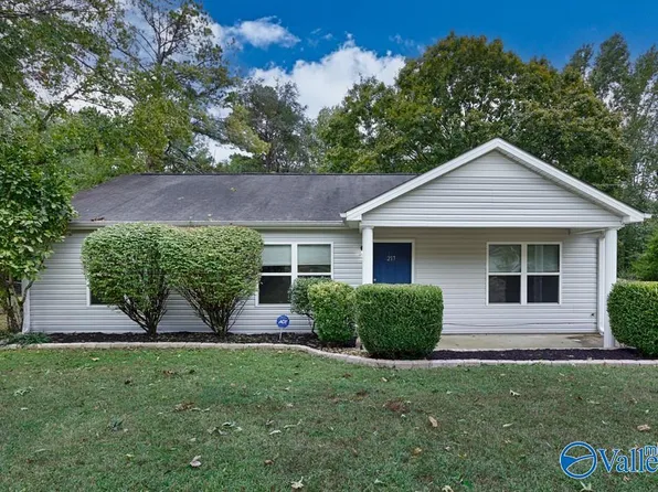 217 Buffalo Creek Dr, Toney, AL 35773