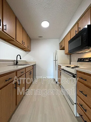 2334 N 44th St #19 Photo 1