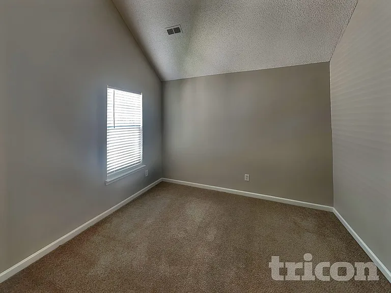 11011 Pointer Ridge Dr — Photo 13