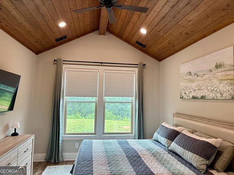 76 Hatch Dr — Photo 20