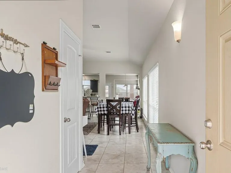 5710 Micah Ln — Photo 7