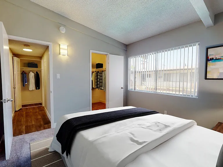 6706 Laurelgrove Ave — Photo 13