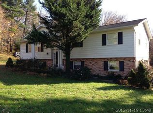2386 Hancock Dr, Lancaster, PA