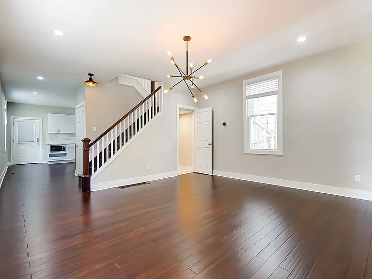 5107 Marion Ave — Photo 7