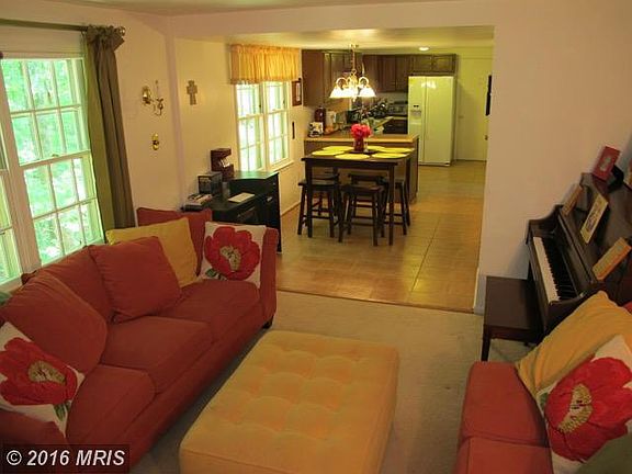 3rd image of 9701 Schmidt Dr