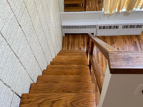 5th image of 70 Hancock St APT 1D