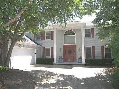 5 bed, 3068 sqft, $3,500 — Photo 2