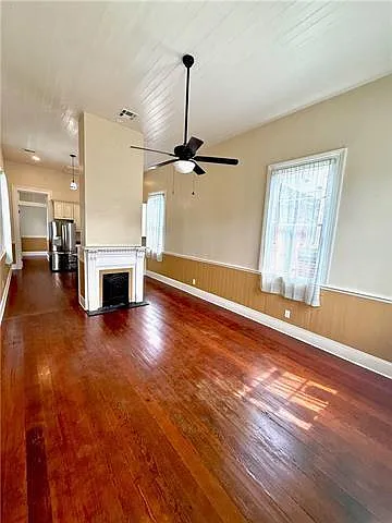 729 Lesseps St — Photo 3