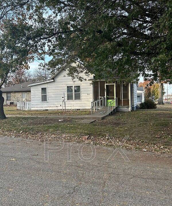 1st image of 311 E Kansas Ave