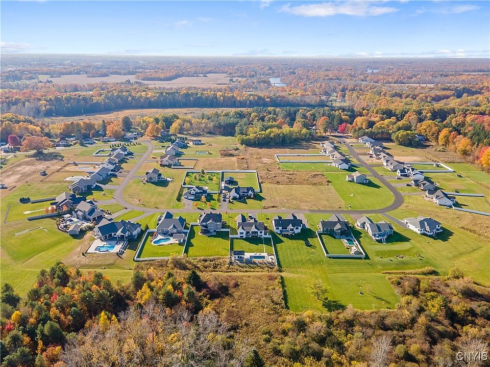 4523 Hollyshire Way, Clay, NY 13041 | MLS #S1593817 | Zillow