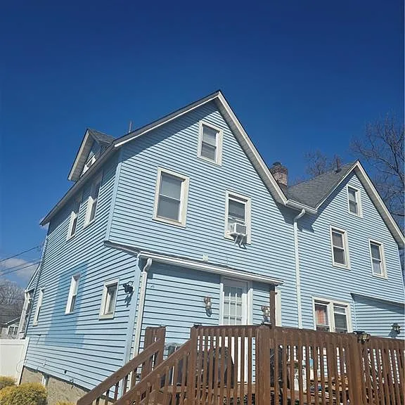 23 Maple St — Photo 4