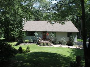 31 Winding Way, Andover, NJ 07821