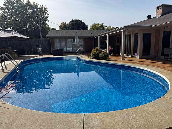 5th image of 2429 Spencer Dr