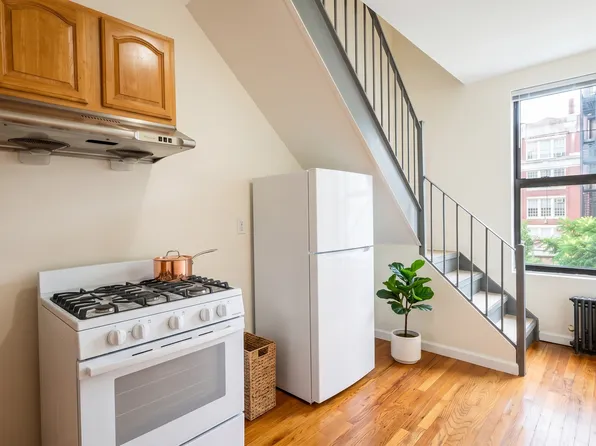 135 East 110th Street image 1 of 5