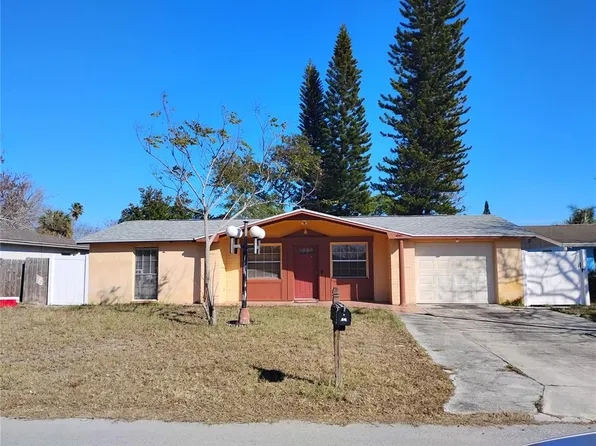 12716 Mulberry Ln, Hudson, FL 34667