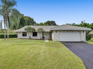 5036 NW 66th Ln, Pompano Beach, FL 33067