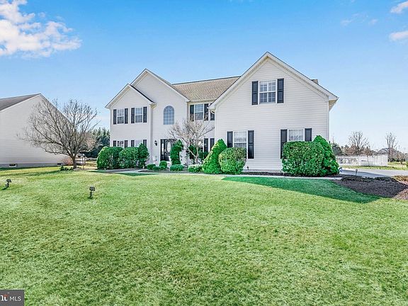 2nd image of 6 Chancellorsville Cir