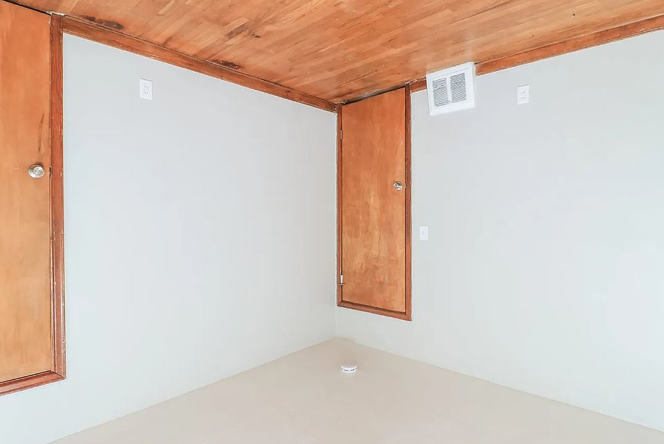 1st image of 4401 June Ave