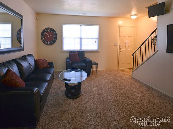 3rd image of 4032 N Wittfield St APT 143