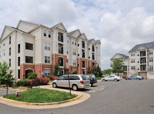 11350 Aristotle Dr APT 402, Fairfax, VA 22030