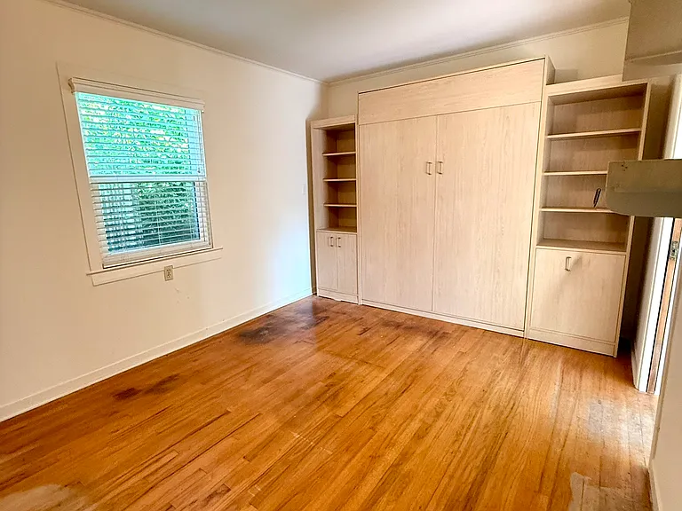 810 Martin St — Photo 37
