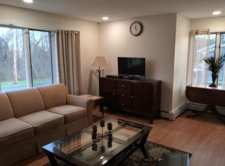 12 Del Tom Ln #1, Somerset, MA 02725