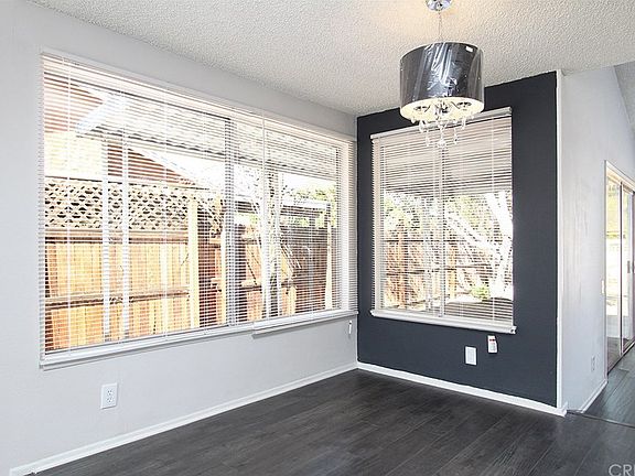 5th image of 551 E Avenue J4