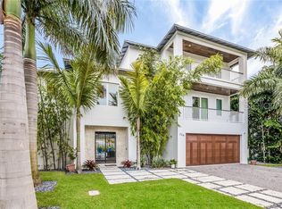 204 Willow Ave, Anna Maria, FL 34216