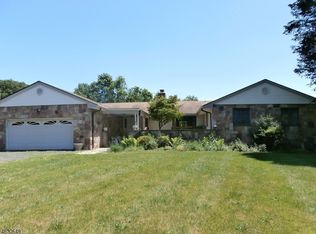 198 Potterstown Rd, Lebanon, NJ 08833