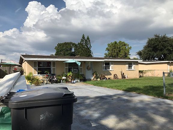 3rd image of 6513 W Comanche Ave