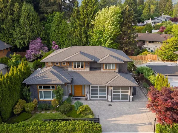1138 Ridgewood Dr, North Vancouver, BC V7R 1J3
