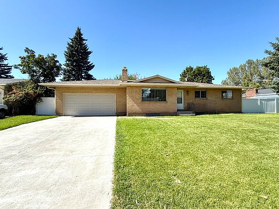 2nd image of 325 Ruth Ave