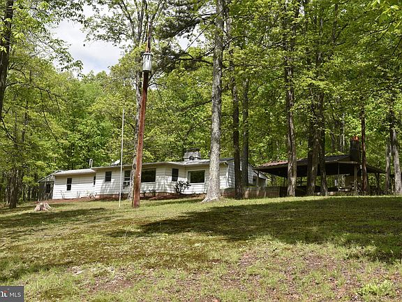 2nd image of 336 Stonewall Ln